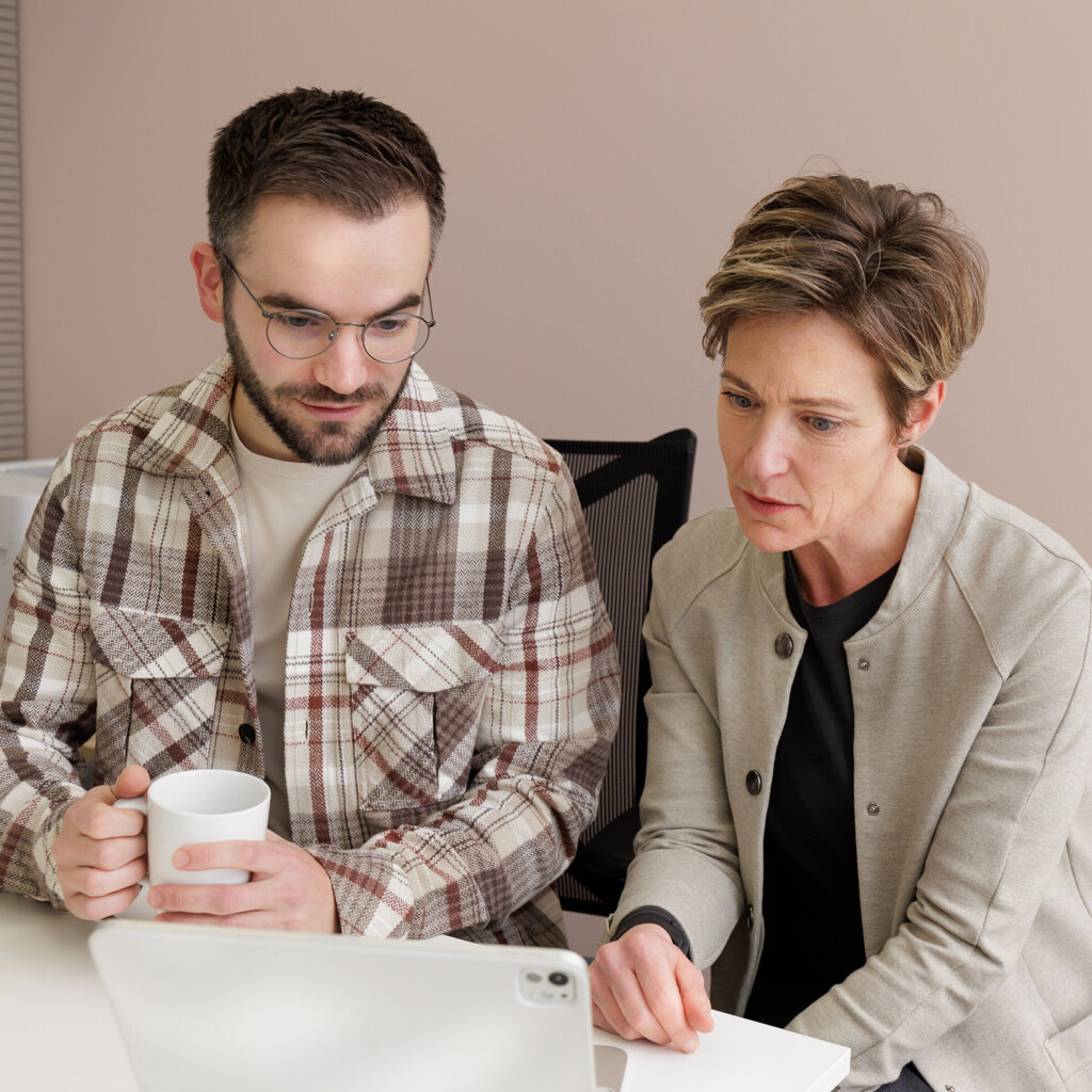 Collegiaal overleg twee huisartsen3.jpg