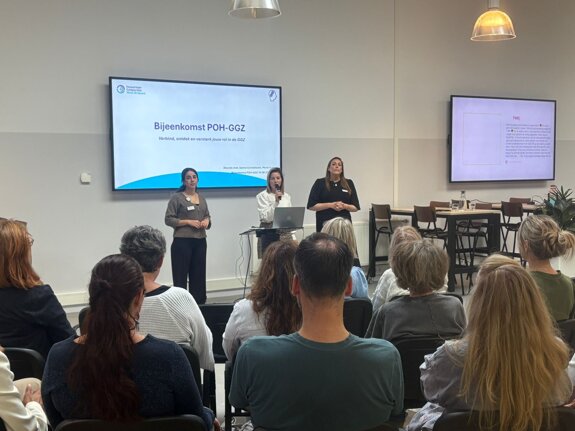 Eerste bijeenkomst POH-GGZ 18 september - close up.jpeg
